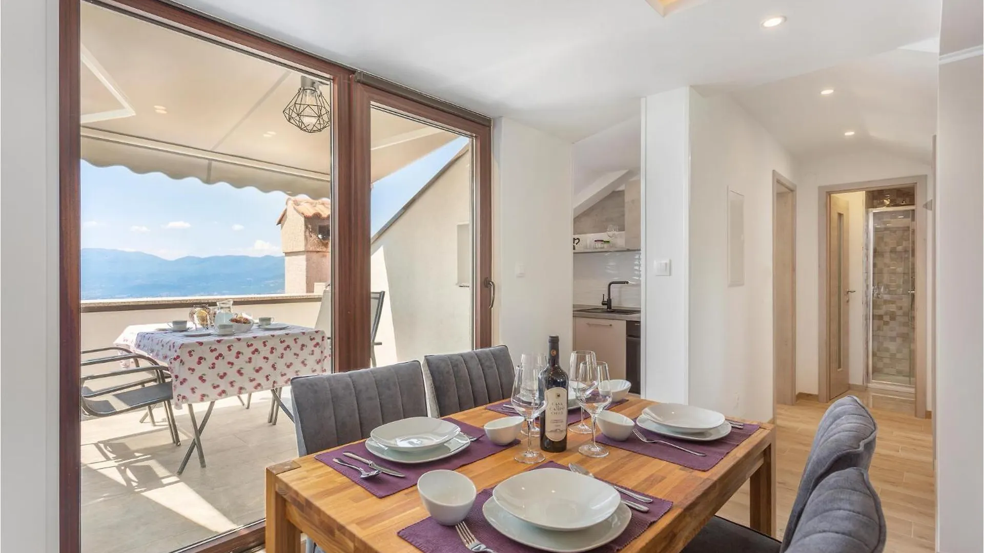 Nice Apartment In Rijeka With House Sea View