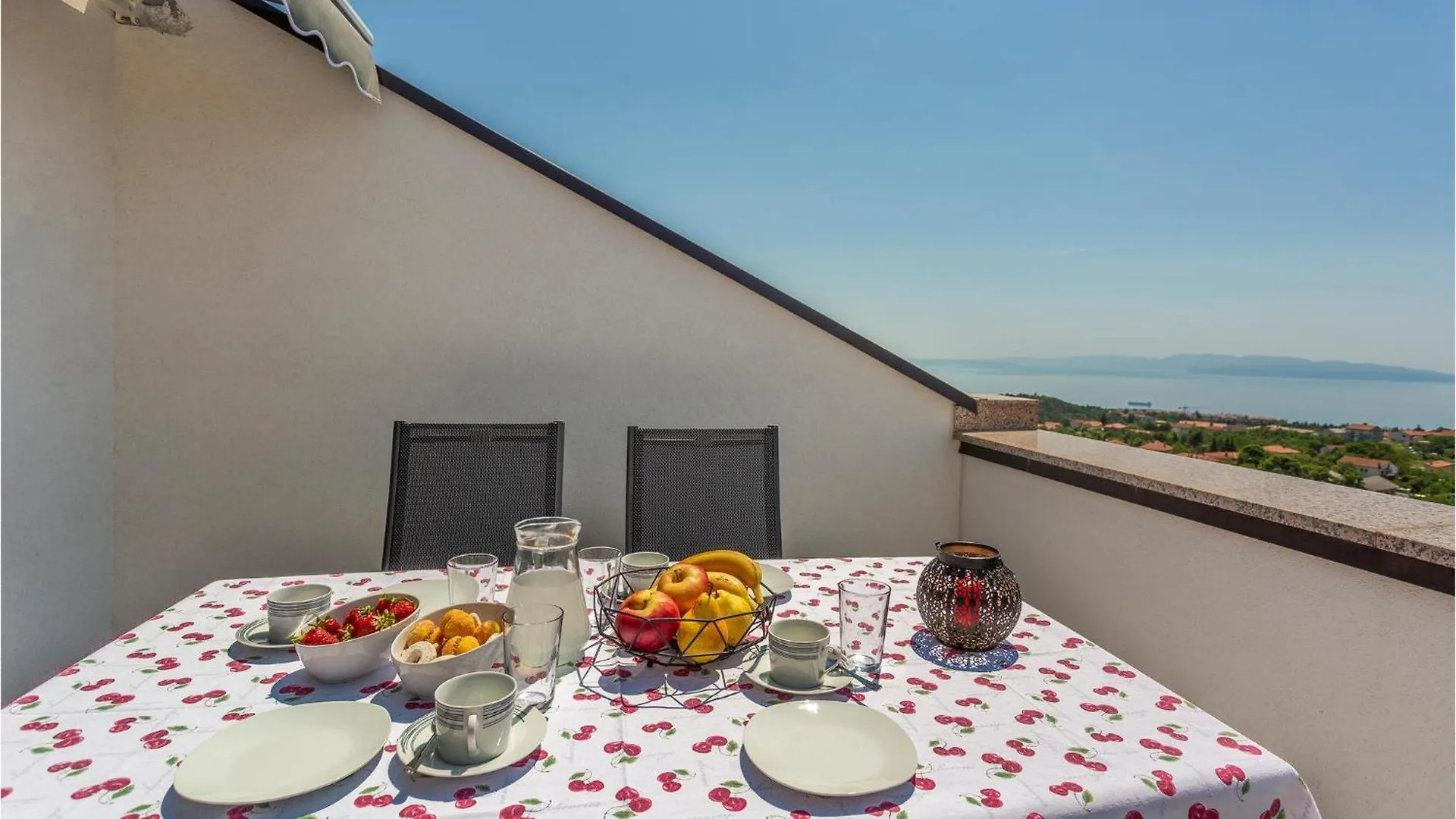 Nice Apartment In Rijeka With House Sea View