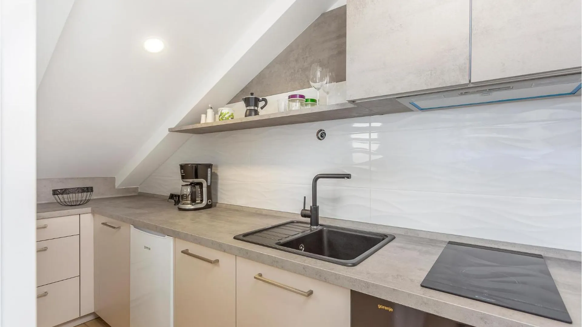 Nice Apartment In Rijeka With House Sea View