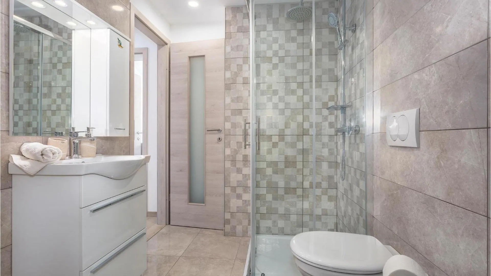 Nice Apartment In Rijeka With House Sea View